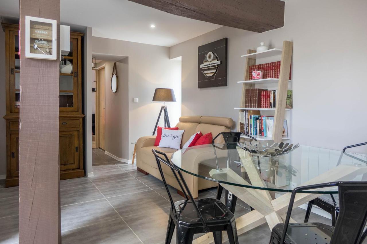 Le Dionysien *** Villa Saint-Denis-de lʼHôtel Екстериор снимка